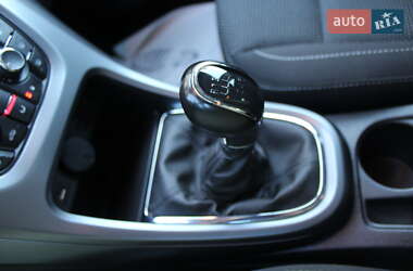 Универсал Opel Astra 2015 в 