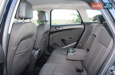 Универсал Opel Astra 2015 в 