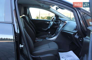 Универсал Opel Astra 2015 в 