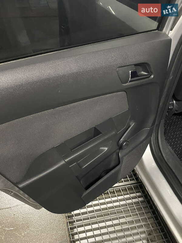 Хэтчбек Opel Astra 2011 в Хусте