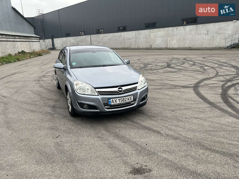 Opel Astra 2007