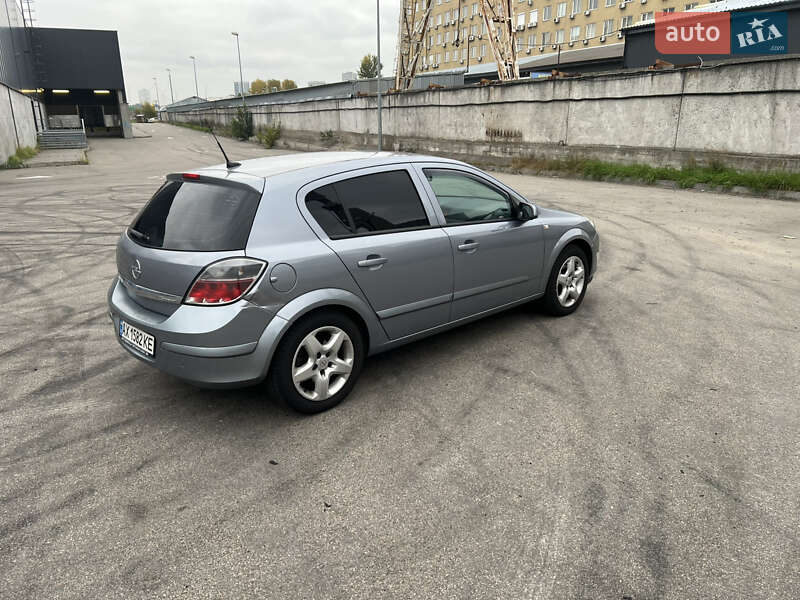 Хэтчбек Opel Astra 2007 в Киеве фото 4 Хэтчбек Opel Astra 2007 в Киеве