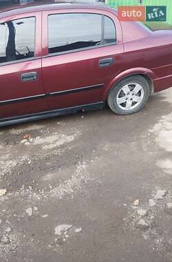 Седан Opel Astra 2003 в  фото 8 Седан Opel Astra 2003 в