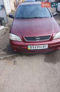 Седан Opel Astra 2003 в  фото 39 Седан Opel Astra 2003 в