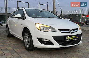 Универсал Opel Astra 2014 в Стрые