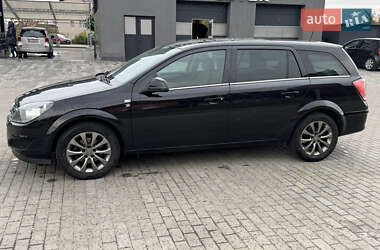 Універсал Opel Astra 2010 в  фото 4 Універсал Opel Astra 2010 в