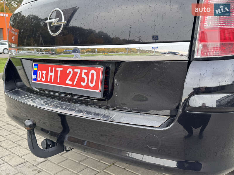 Универсал Opel Astra 2010 в Луцке фото 8 Универсал Opel Astra 2010 в Луцке