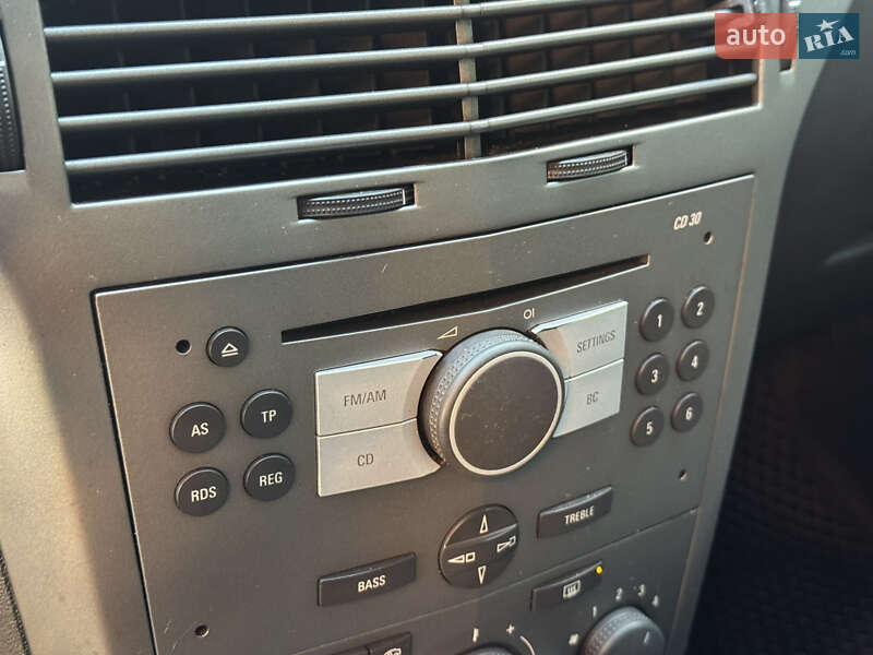 Хетчбек Opel Astra 2006 в Нетішині