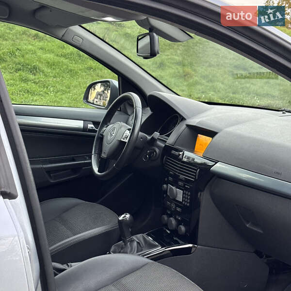 Универсал Opel Astra 2009 в Дубно фото 23 Универсал Opel Astra 2009 в Дубно