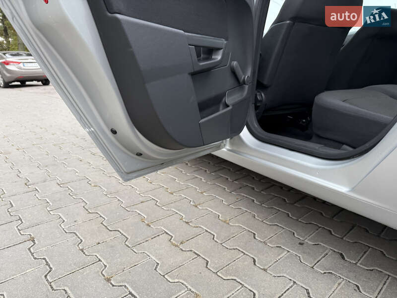 Универсал Opel Astra 2010 в Виннице