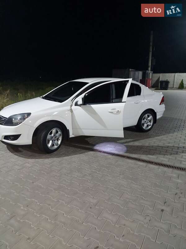 Opel Astra 2014 Opel Astra 2014