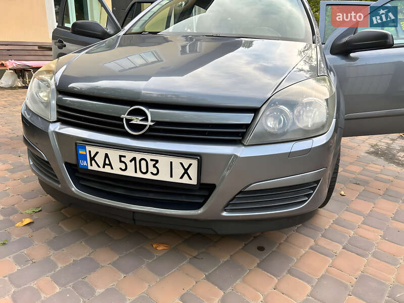 Универсал Opel Astra 2005 в Киеве