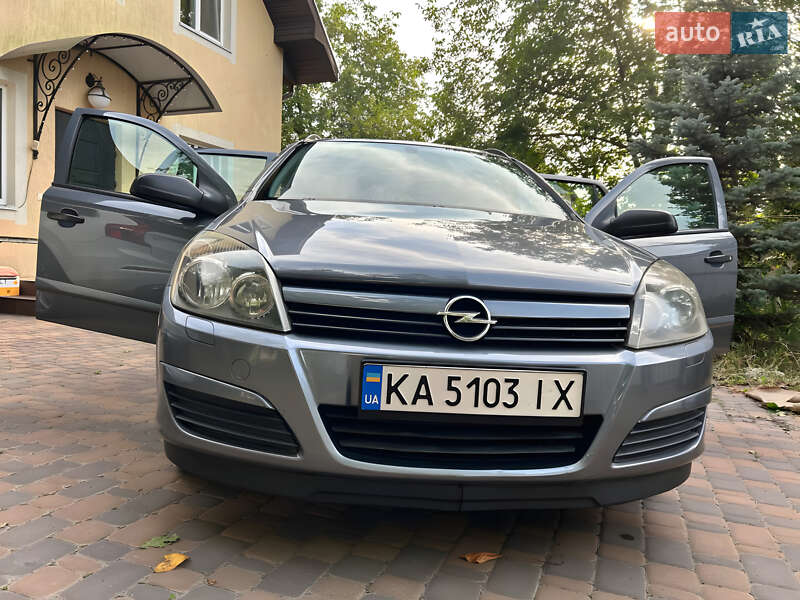 Универсал Opel Astra 2005 в Киеве