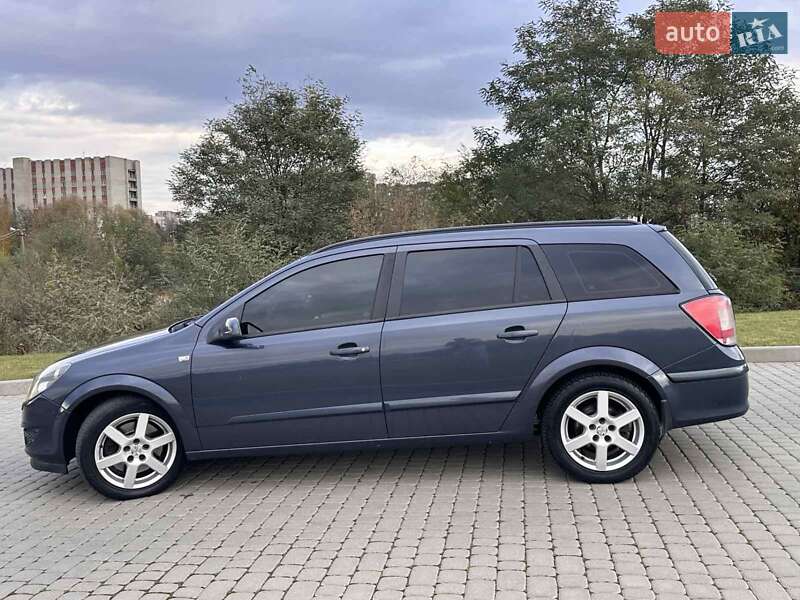Універсал Opel Astra 2008 в Львові