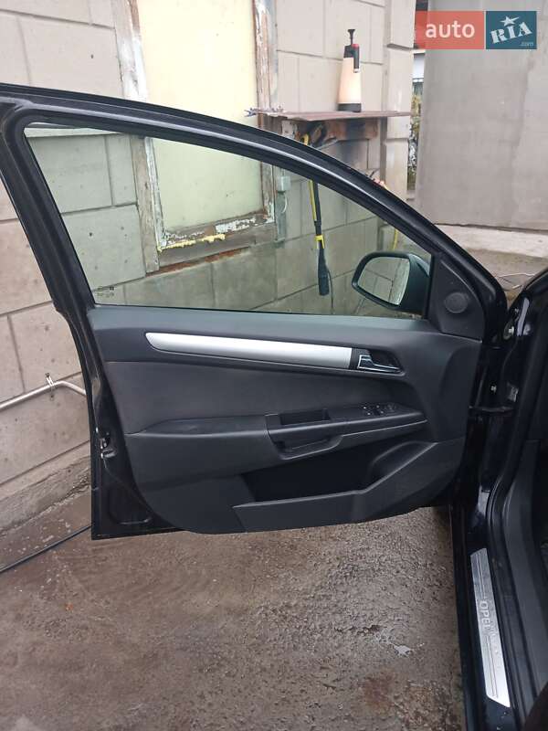 Универсал Opel Astra 2010 в Днепре фото 3 Универсал Opel Astra 2010 в Днепре