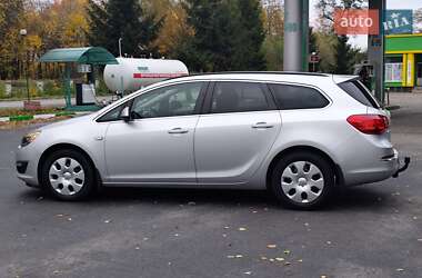 Універсал Opel Astra 2014 в 