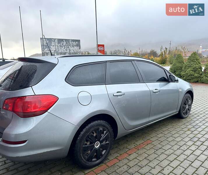 Универсал Opel Astra 2012 в Хусте фото 6 Универсал Opel Astra 2012 в Хусте