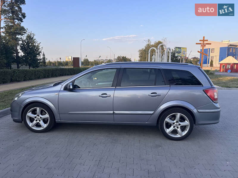 Універсал Opel Astra 2006 в Бучі