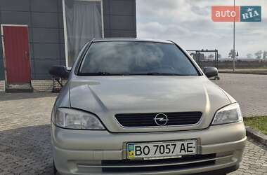 Седан Opel Astra 2006 в Тернополе