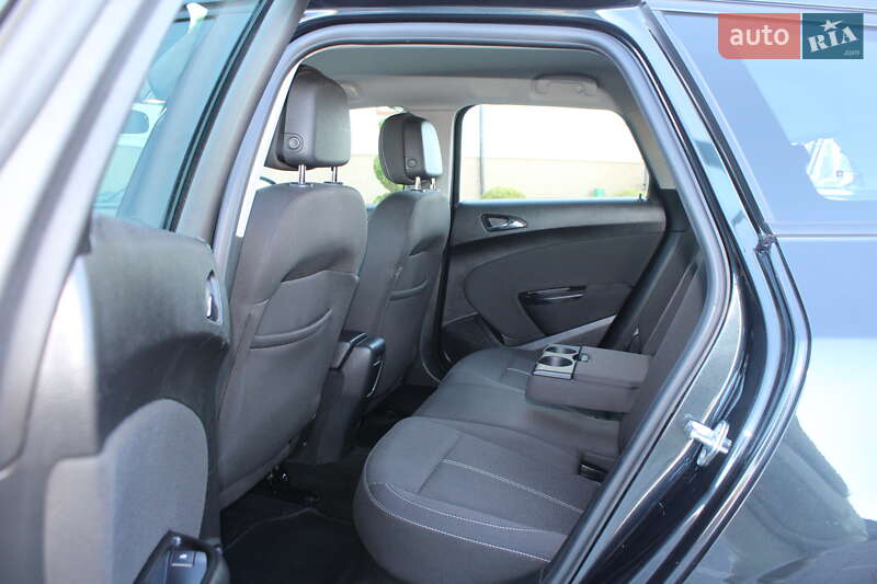 Універсал Opel Astra 2015 в Трускавці фото 75 Універсал Opel Astra 2015 в Трускавці