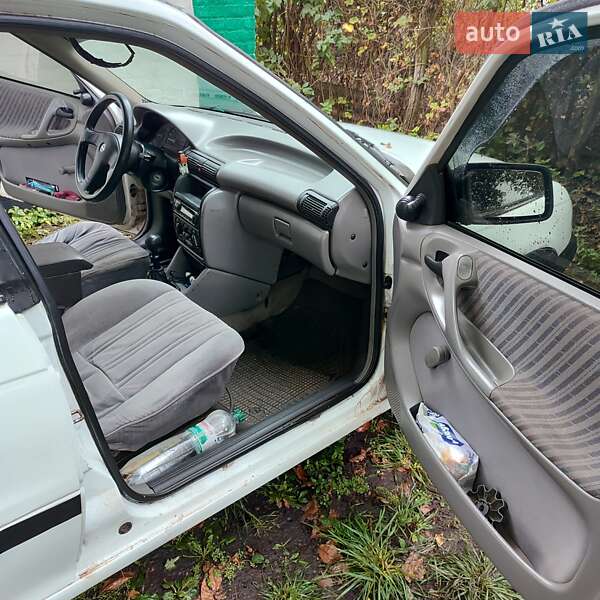 Хетчбек Opel Astra 1995 в Корсунь-Шевченківському