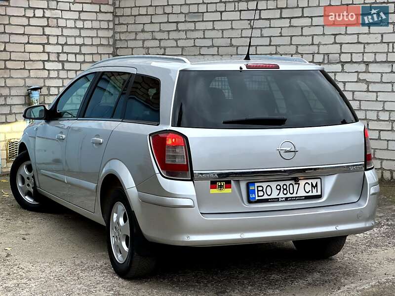 Универсал Opel Astra 2009 в Николаеве