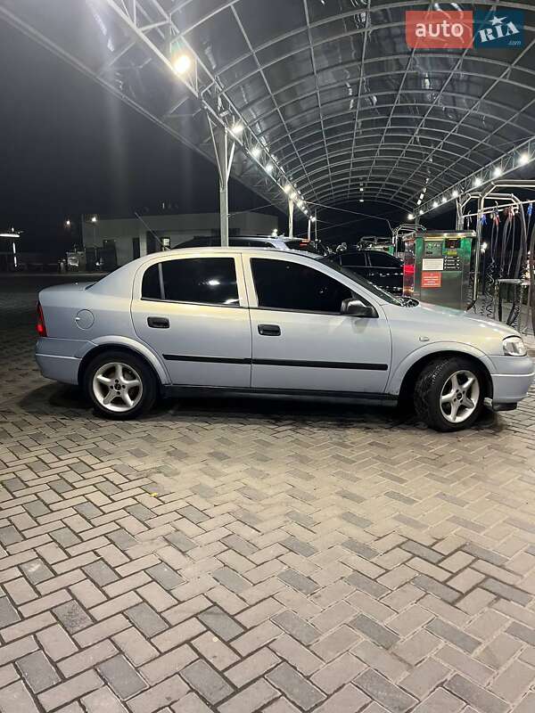 Седан Opel Astra 2005 в Полтаві фото 6 Седан Opel Astra 2005 в Полтаві