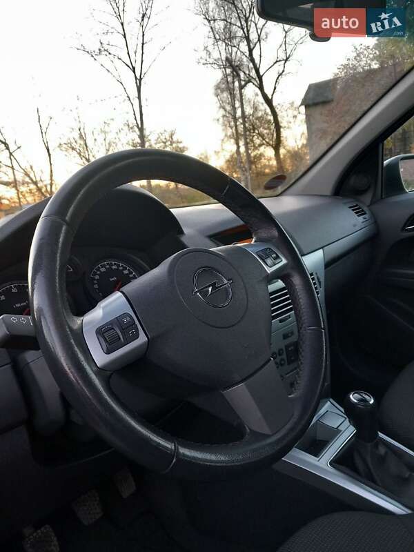 Хетчбек Opel Astra 2009 в Коломиї фото 13 Хетчбек Opel Astra 2009 в Коломиї