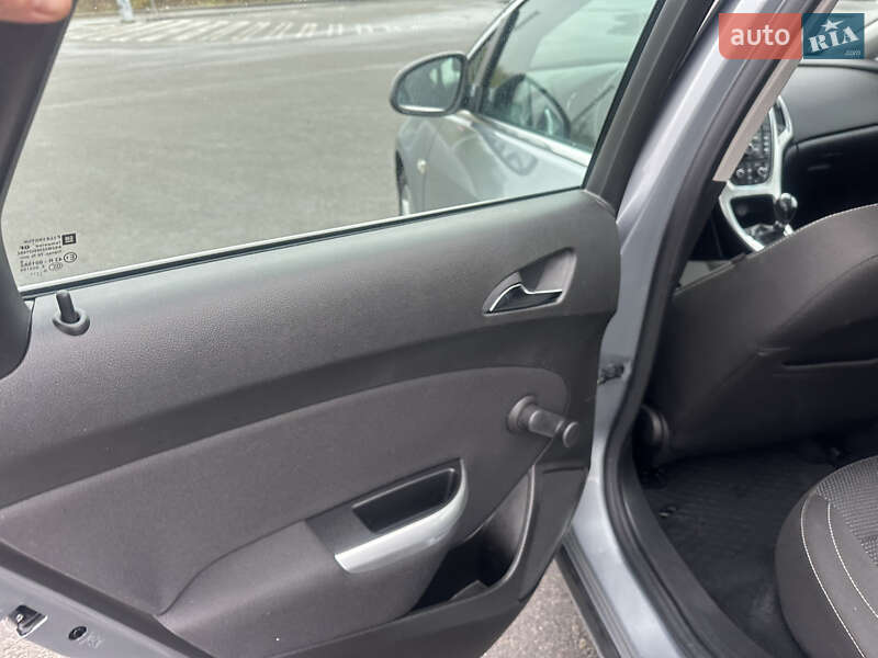 Хетчбек Opel Astra 2010 в Житомирі фото 12 Хетчбек Opel Astra 2010 в Житомирі