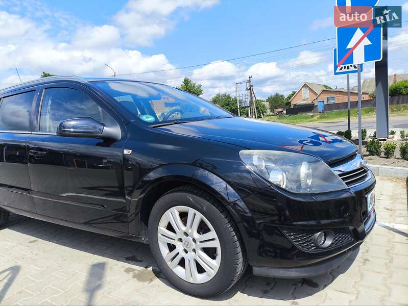 Универсал Opel Astra 2009 в Виннице