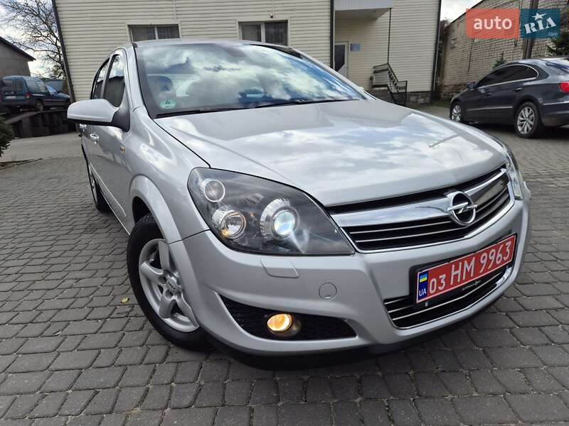 Opel Astra 2009