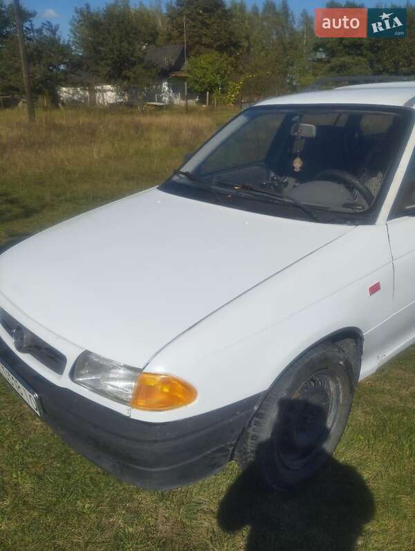 Універсал Opel Astra 1993 в Сарнах фото Універсал Opel Astra 1993 в Сарнах
