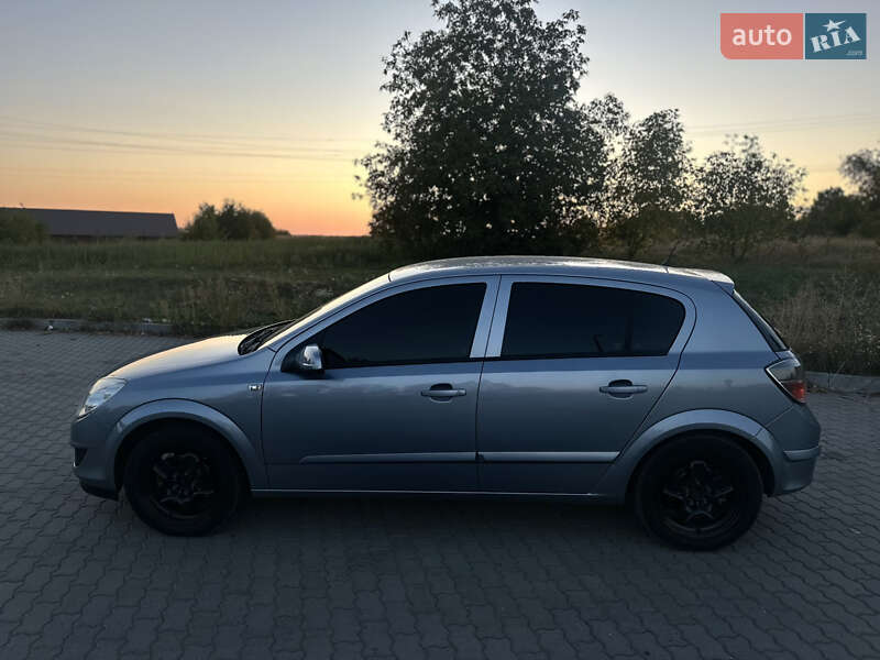 Хетчбек Opel Astra 2007 в Тульчині