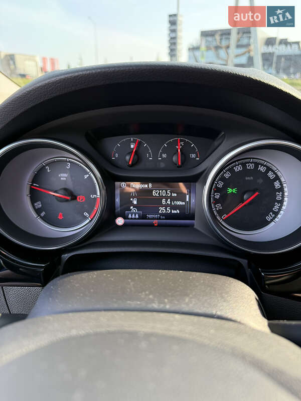 Універсал Opel Astra 2016 в Луцьку