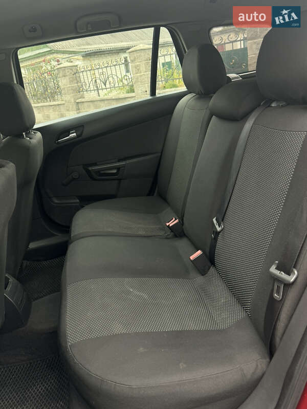 Универсал Opel Astra 2005 в Звягеле фото 23 Универсал Opel Astra 2005 в Звягеле