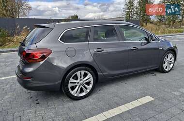 Универсал Opel Astra 2010 в 