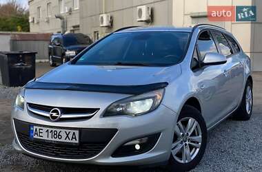 Универсал Opel Astra 2015 в Днепре Универсал Opel Astra 2015 в Днепре