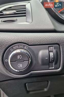 Универсал Opel Astra 2010 в 