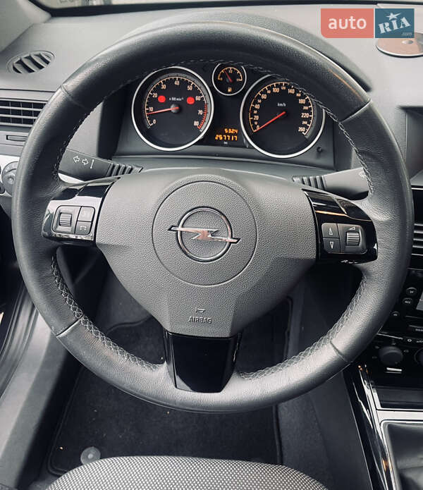 Универсал Opel Astra 2010 в Луцке фото 21 Универсал Opel Astra 2010 в Луцке