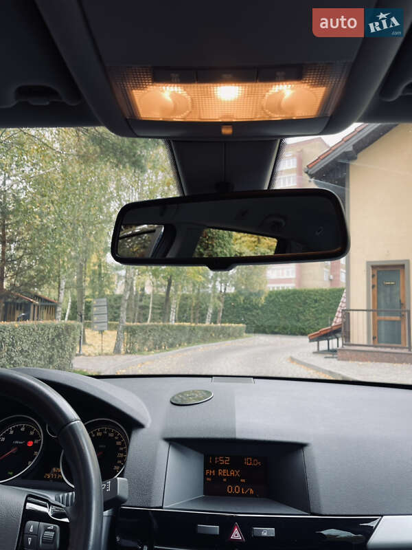 Универсал Opel Astra 2010 в Луцке фото 32 Универсал Opel Astra 2010 в Луцке