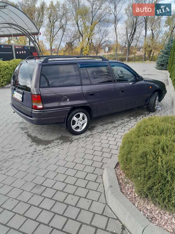 Універсал Opel Astra 1996 в Самборі