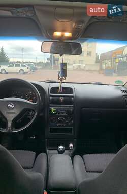 Універсал Opel Astra 2001 в 