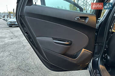 Универсал Opel Astra 2014 в 