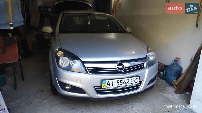 Opel Astra 2013 Opel Astra 2013