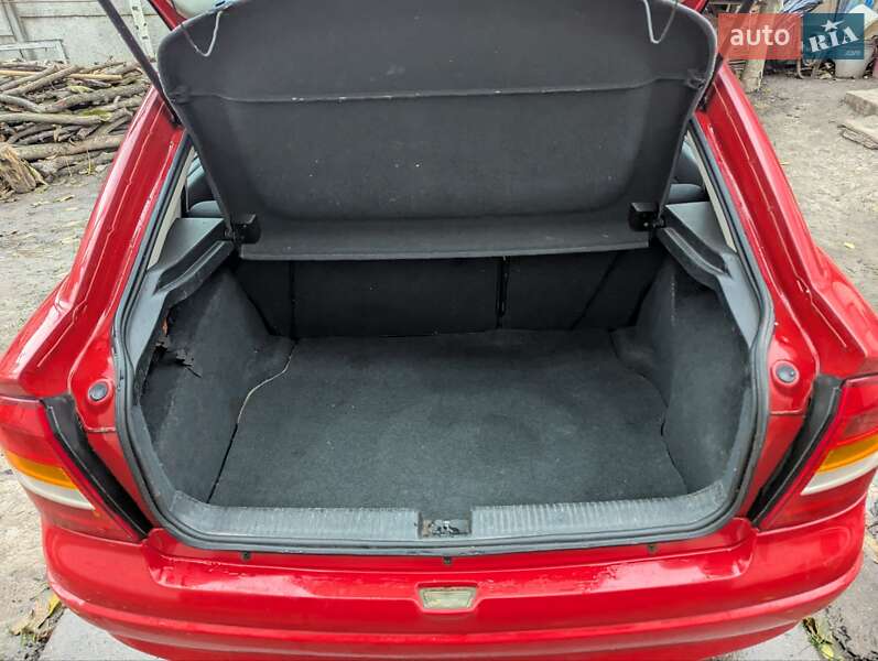 Хэтчбек Opel Astra 2006 в Харькове