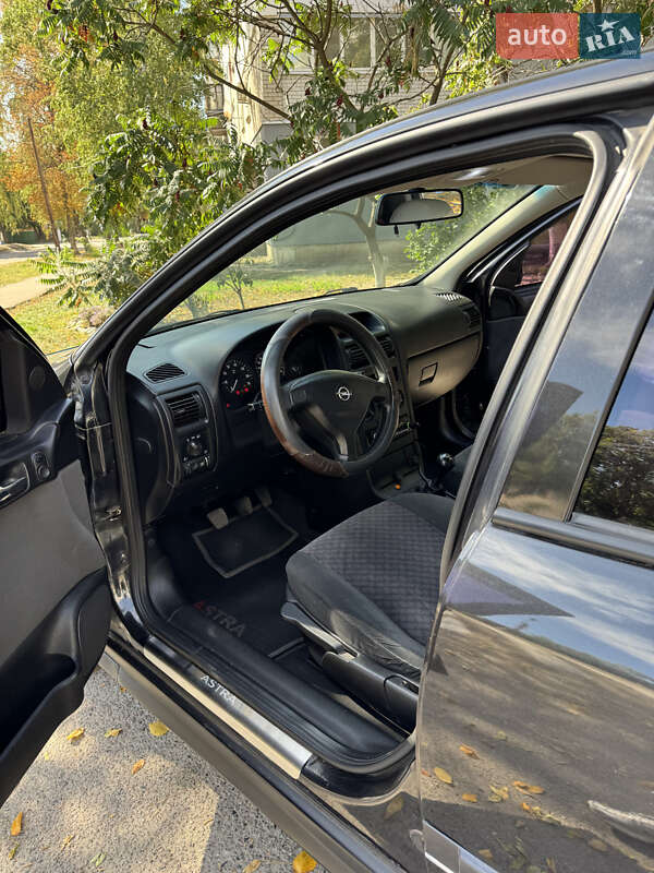 Седан Opel Astra 2007 в Краснограді фото 15 Седан Opel Astra 2007 в Краснограді