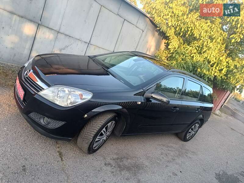 Универсал Opel Astra 2007 в Черкассах