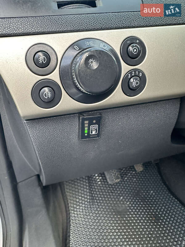 Седан Opel Astra 2008 в Ивано-Франковске фото 7 Седан Opel Astra 2008 в Ивано-Франковске