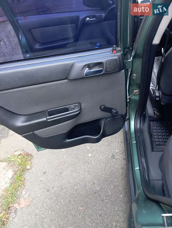 Седан Opel Astra 2007 в Славуті