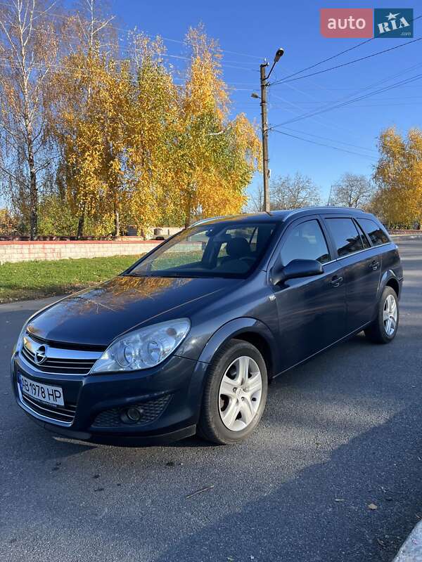 Универсал Opel Astra 2009 в Жмеринке